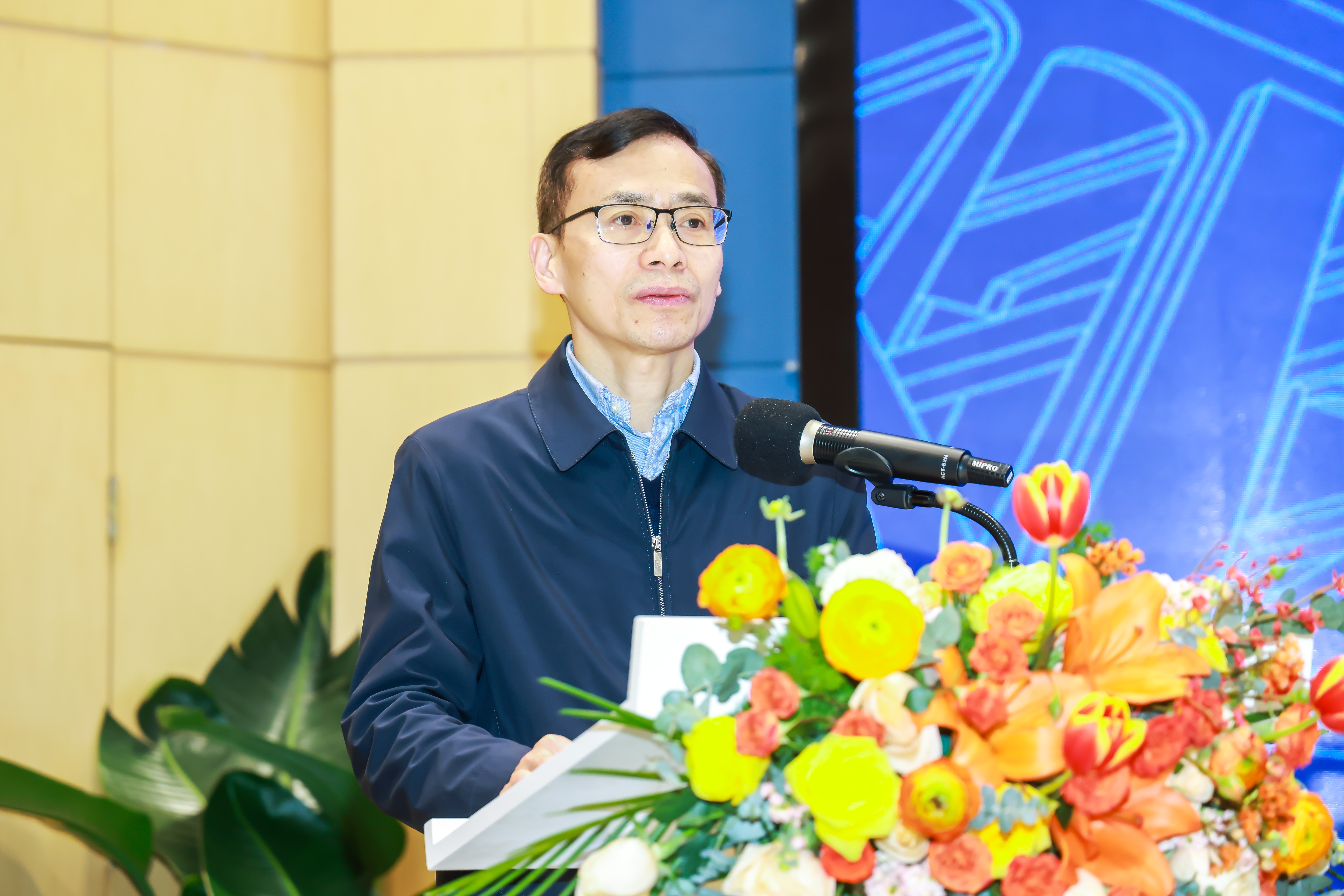 凌廳長(zhǎng).jpg
